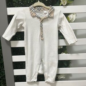 Burberry baby bodysuit! 3M authentic